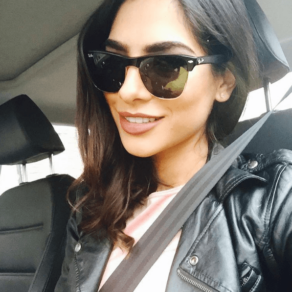 A la bella conductora originaria de Tijuana, México le fascina mantener contacto con sus fans. Por eso no duda un instante en enviarles saludos y buena vibra con una selfie a través de sus redes sociales.