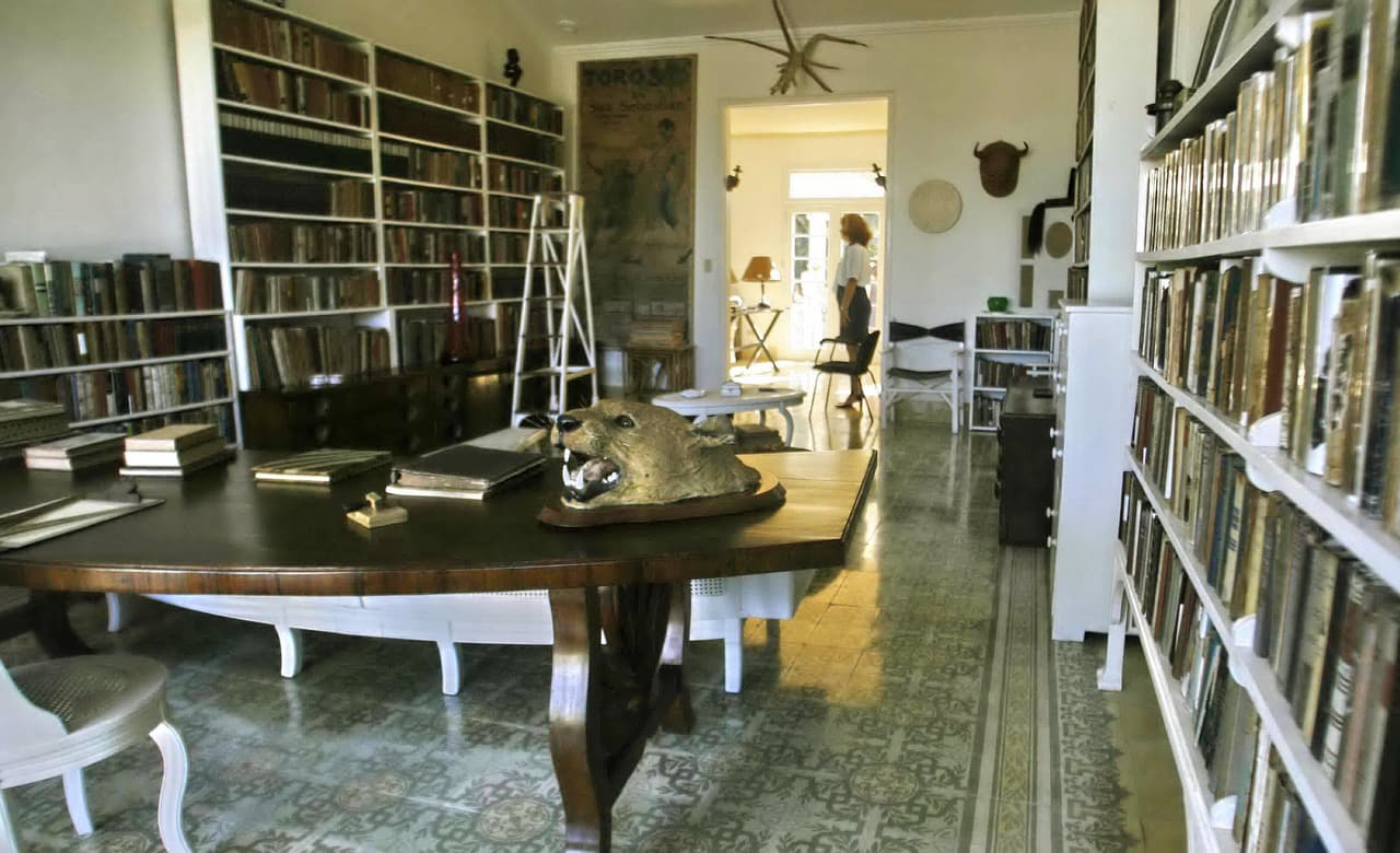 Esta finca fue el hogar del escritor estadounidense, Ernest Hemingway, desde 1939 hasta 1060.