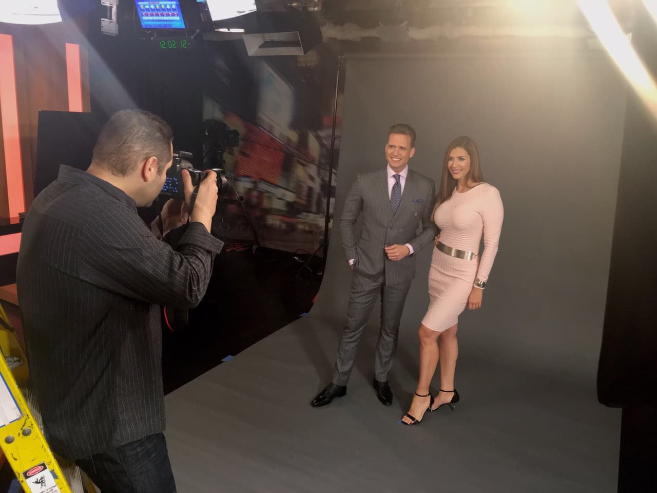 El programa contará con noticias, entrevistas e información sobre el clima, entretenimiento y el acontecer del mundo digital aparte de segmentos dedicados a las mamás y a la tecnología.