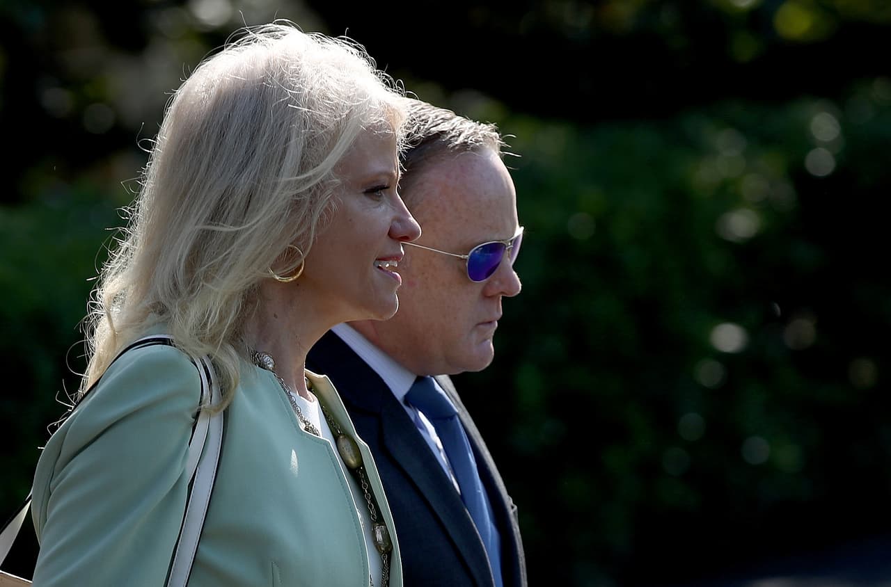 Los asesores de Trump que ganan el máximo que puede pagar la Casa Blanca (y dos que no cobran nada)