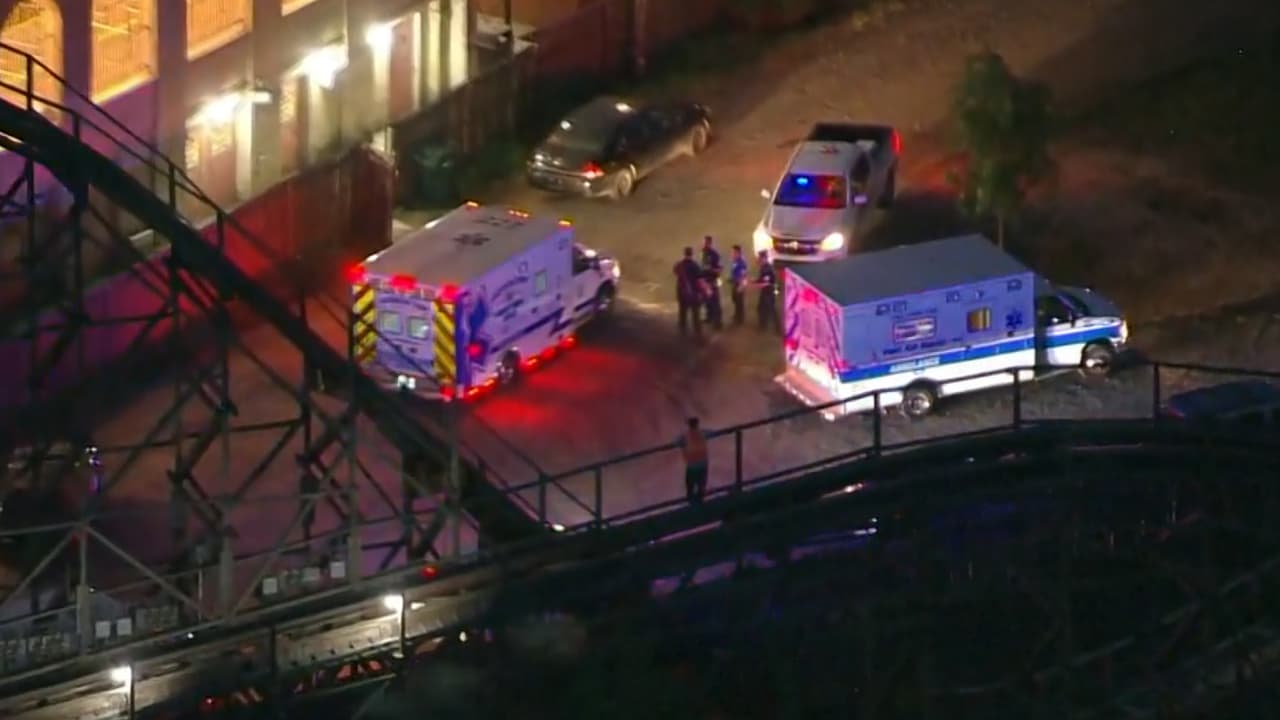 Al menos 12 personas sufren heridas menores tras accidente en montaña rusa de Six Flags en Nueva Jersey