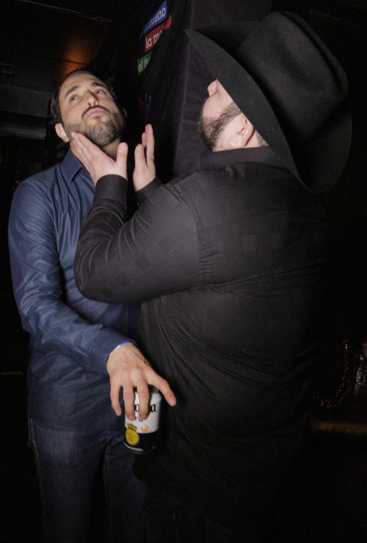 No somos compadre.. No somos..