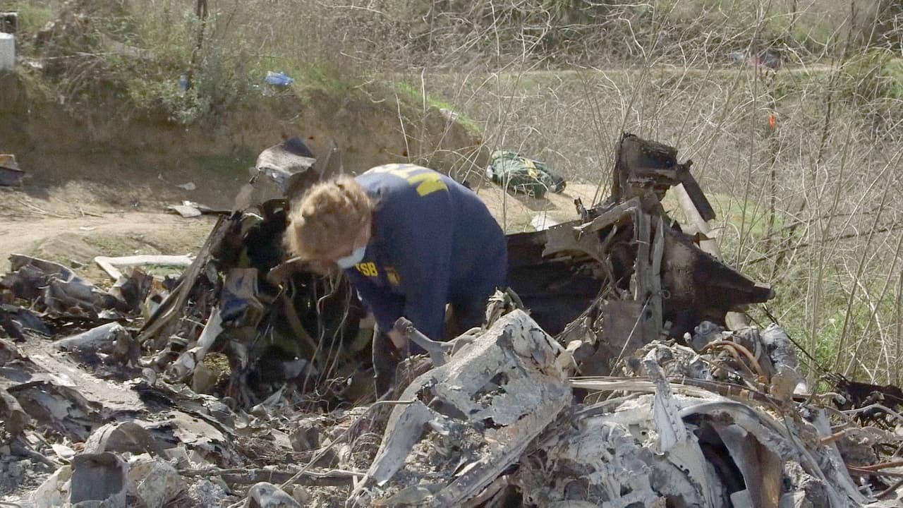 “Estaremos aquí unos cinco días en la escena para recoger las pruebas perecederas”, añadió. “No estamos aquí para determinar la causa del accidente, no la determinaremos en la propia escena", agregó Homendy.