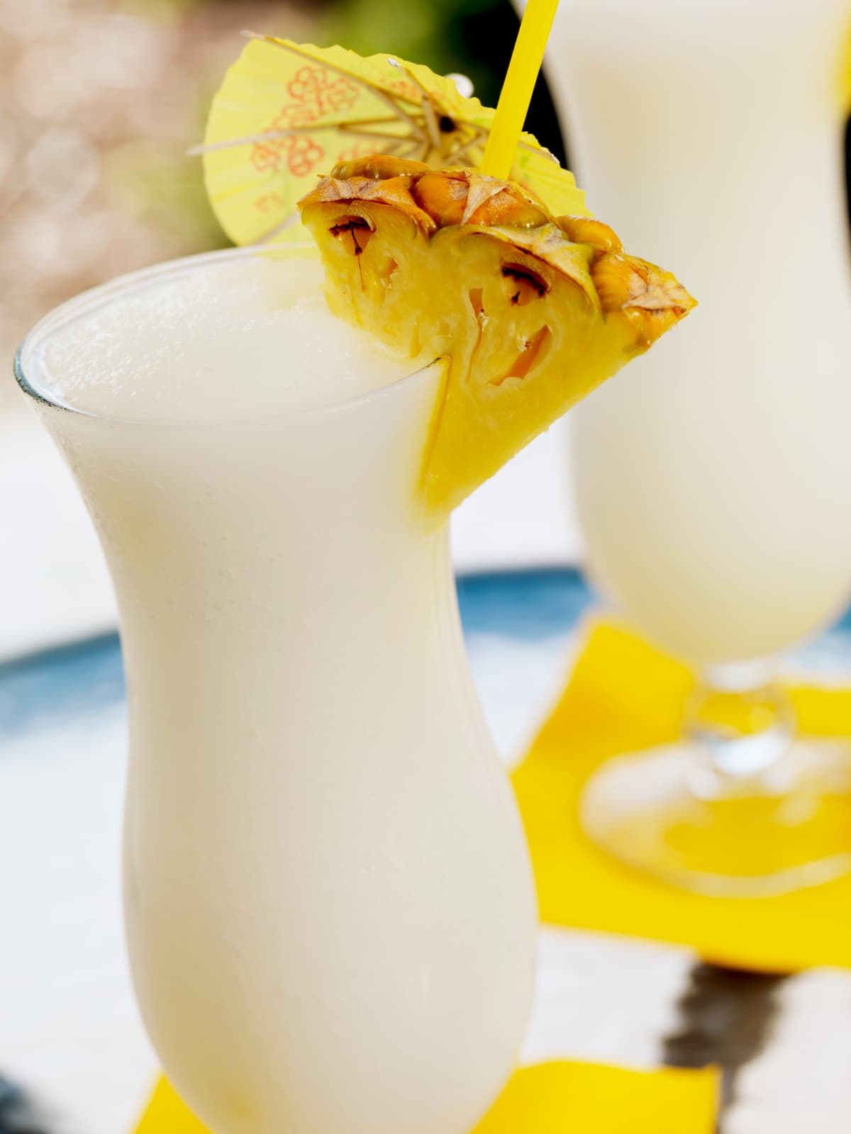 Coquito. Prepara este delicioso ponche, típico de Puerto Rico, con la receta de Danwel Olivio, ‘barman’ de LvL 25, bar del hotel Conrad Miami. Como verás, puedes hacerlo con o sin alcohol, según tu preferencia.