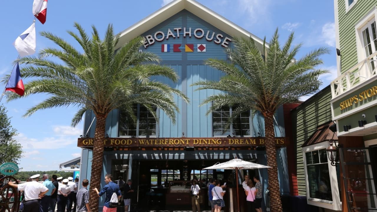 Hombre muere atragantado en Disney Springs; acusan a personal de no llamar al 911