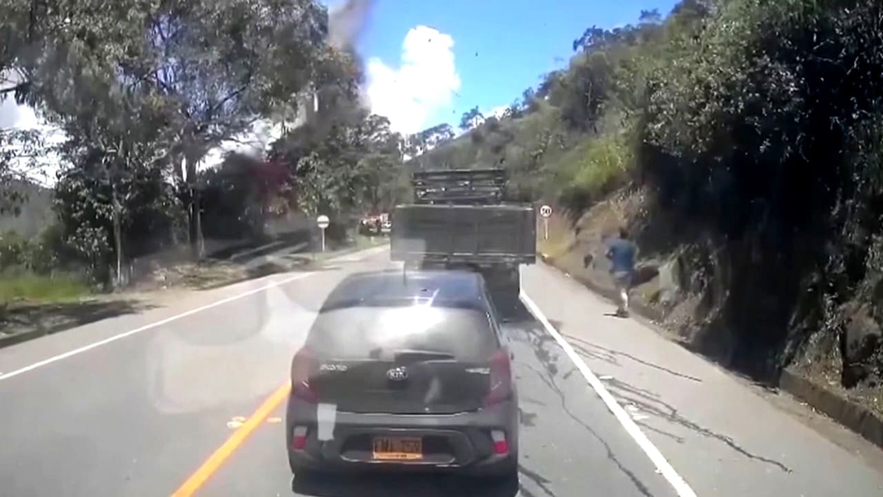 Video de atentado terrorista en Colombia; ola de violencia reciente deja al menos 20 muertos y decenas de heridos