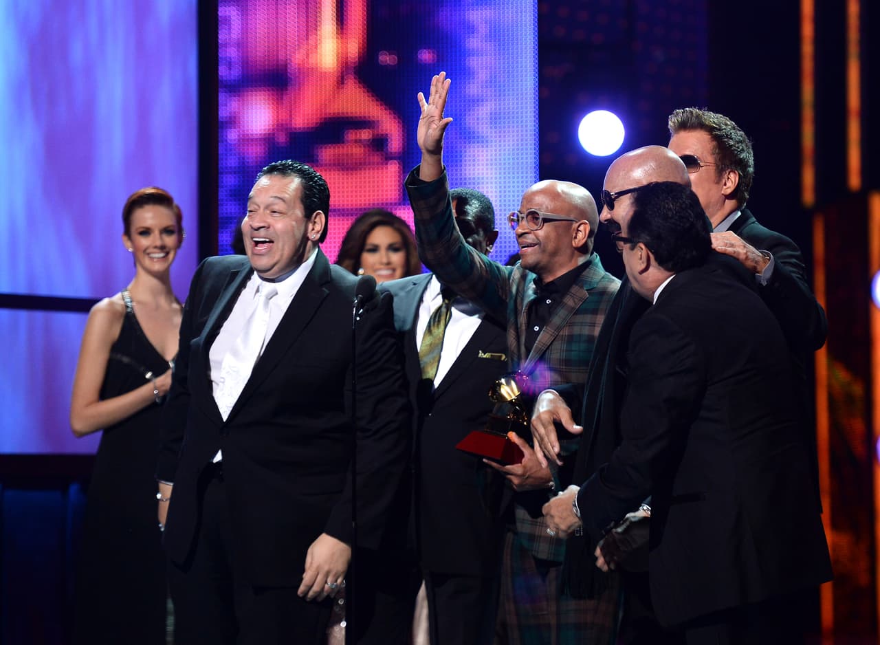 En sus más de 30 años de trayectoria suma un sinnúmero de logros; uno de ellos fue el álbum 'Los gigantes de la salsa', que reunió en un solo lugar a Oscar de León, Tito Nieves, Marc Anthony, Oscar D’ León, Cheo Feliciano, Andy Montanez y Charlie Zaa. La producción se hizo acreedora de los reconocimientos más importantes.