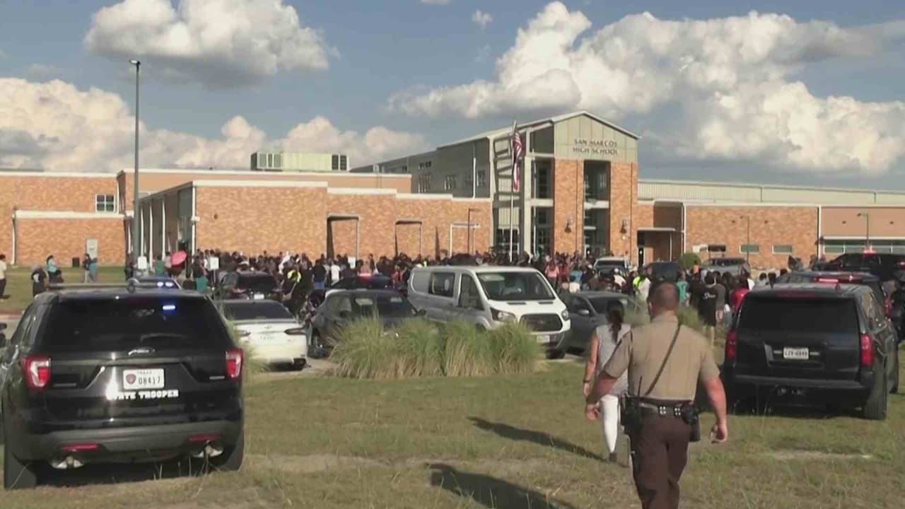 Una amenaza telefónica pone en pánico a la preparatoria de San Marcos, en Texas