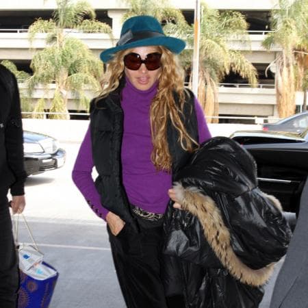 Ejecutivos de Universal Music confirmaron, por su parte, que la "relación con Paulina Rubio quedó en términos excelentes" y que, 
<b>"sencillamente, el contrato se venció"</b>.