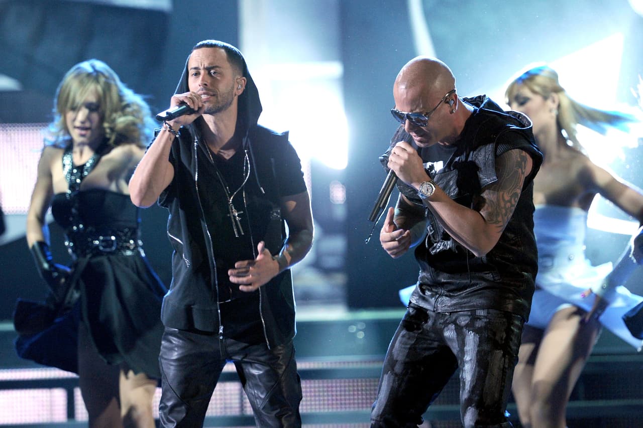 Wisin y Yandel se han convertido en el dúo o grupo con mayor número de canciones ubicadas en el primer lugar de la radio de Estados Unidos y Puerto Rico.