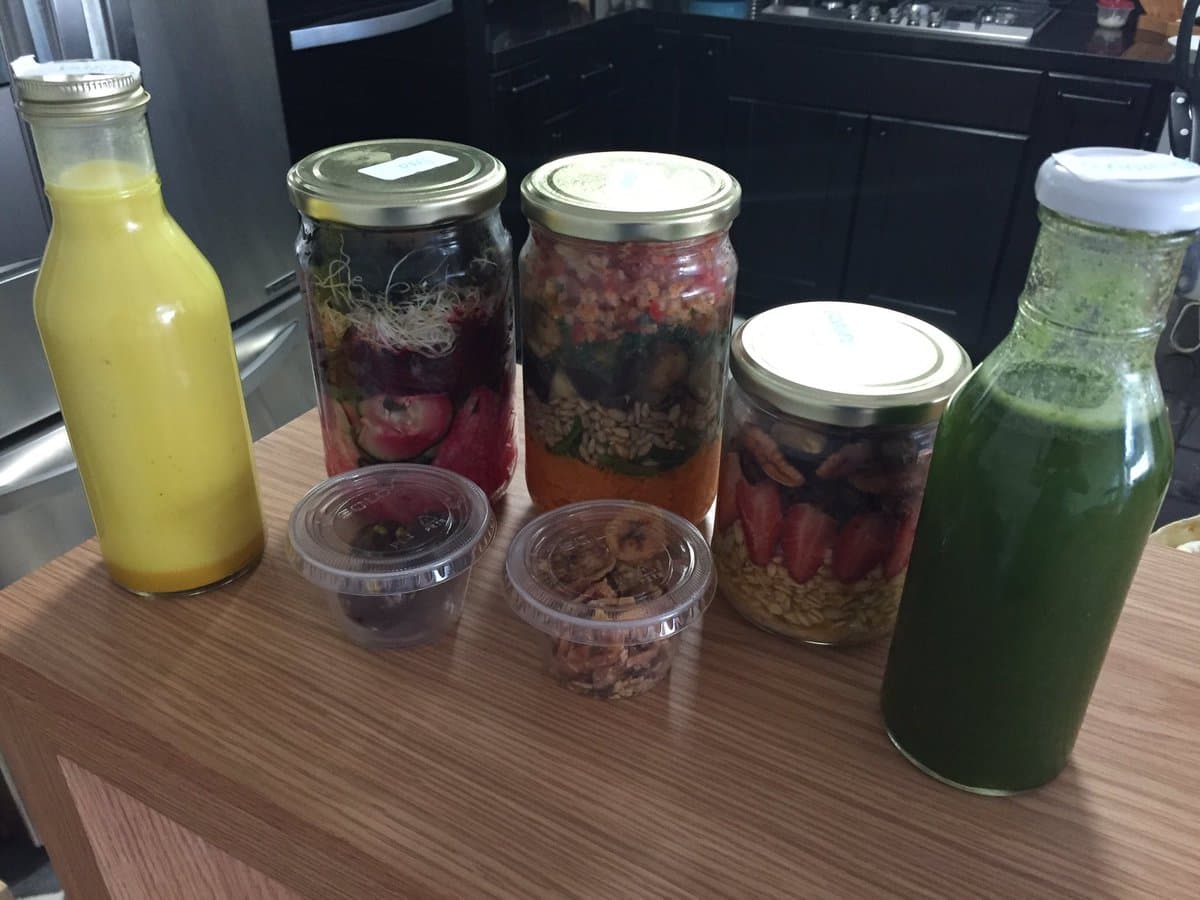 Hace algunos meses el actor se sometió a una dieta de desintoxicación y compartió con sus seguidores todos los jugos y frutos secos que tenía que comer al día, confesando sus secretos de salud.