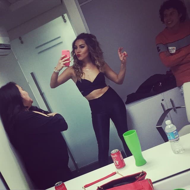 "Yo no sé qué tanto de eso sea cierto, la verdad habría que preguntarle a Frida porque si eso pasó, yo nunca lo supe. Desde mi punto de vista a Frida se le dio más amor que a muchas niñas en su situación".