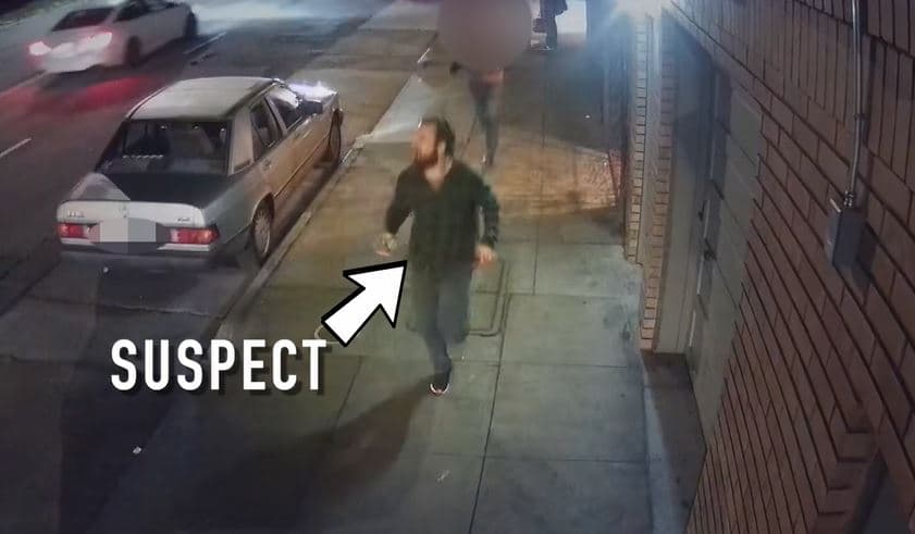 Autoridades buscan a hombre que atacó a un menor mientras caminaba con su familia