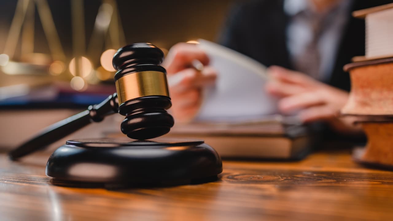 Hombre en condenado a 25 años de prisión por abuso sexual infantil contra su hija en Queens