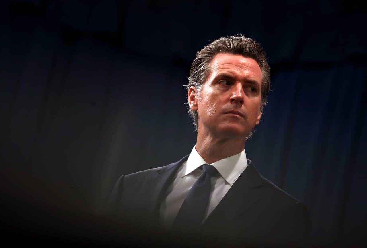 "Cometí un grave error": Newsom responde a las críticas por asistir a una reunión en tiempos de coronavirus