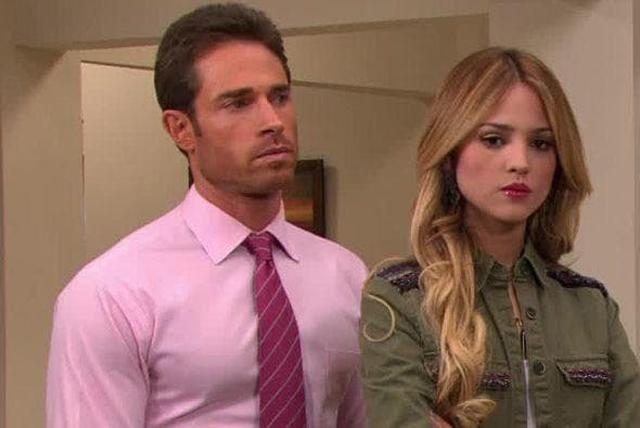 Eiza González formaba la pareja protagónica juvenil mientras que Erika Buenfil y Eduardo Yáñez se encargaron de la pareja romántica adulta.