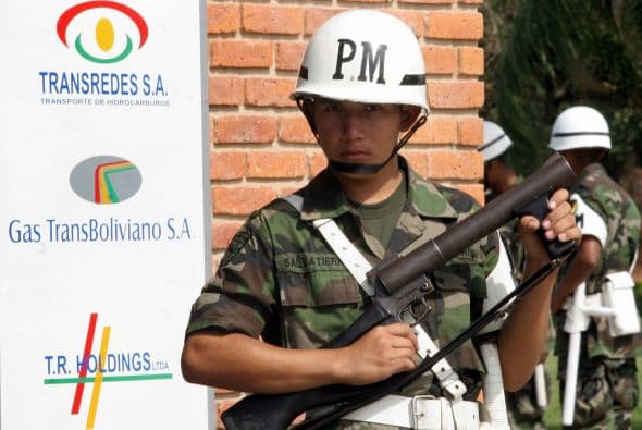 JUNIO DE 2008- Para esta fecha se nacionaliza la transportadora de gas Transredes, ésta se encontraba en manos de la holandesa Shell y Ashmore de Estados Unidos, además de la Compañía Logística de Hidrocarburos, dirigida por el consorcio alemán-peruano Oiltanking-Graña y Montero.