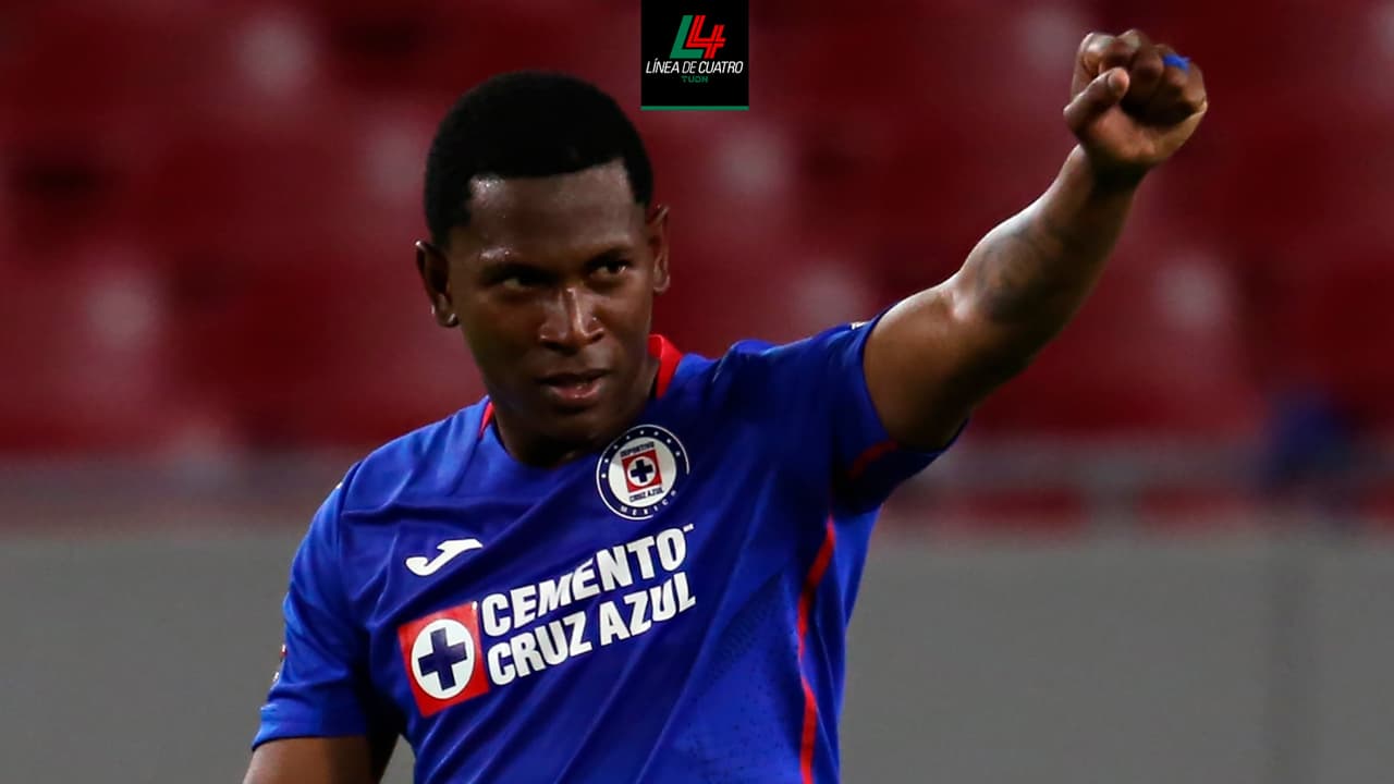 Bryan Angulo 'culpa' de su resurgimiento a Juan Reynoso