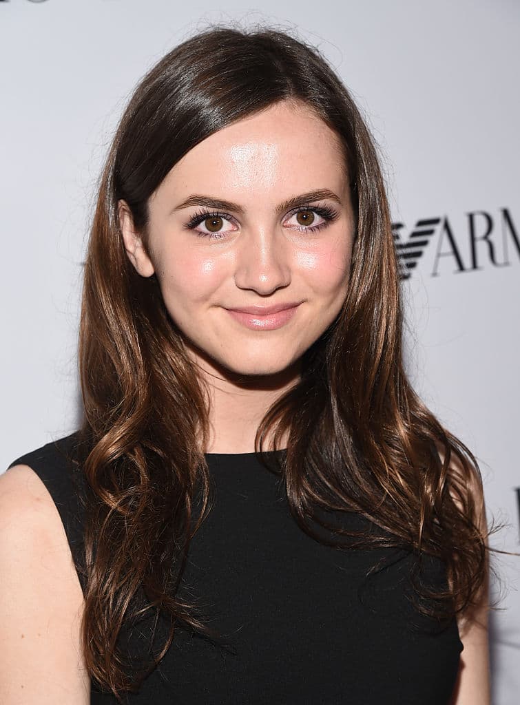 La joven actriz de 24 años, como Lexi Howard, se presenta como una hermana buena y como una amiga muy leal, una persona que no pide nada a cambio, pero que es pasiva y temerosa.
<br>
<br>Sus diálogos y problemas habrían sido mucho más desconcertantes con esa carita de bebé (en la foto tenía 17 años).