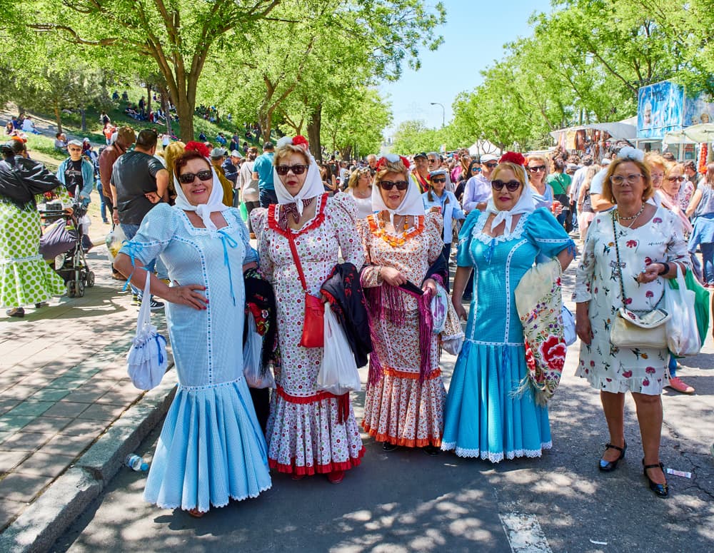 Actualmente, el 15 de mayo se realiza en varias ciudades españolas las fiestas de San Isidro, en donde la gente viste sus mejores galas y se realiza una procesión llena de baile, música y festejos en su honor.