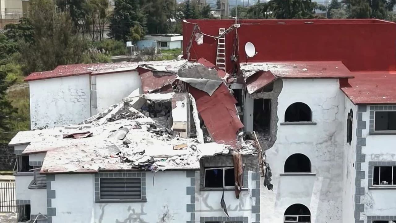 Captan el momento exacto de una impactante explosión en un complejo de apartamentos en México
