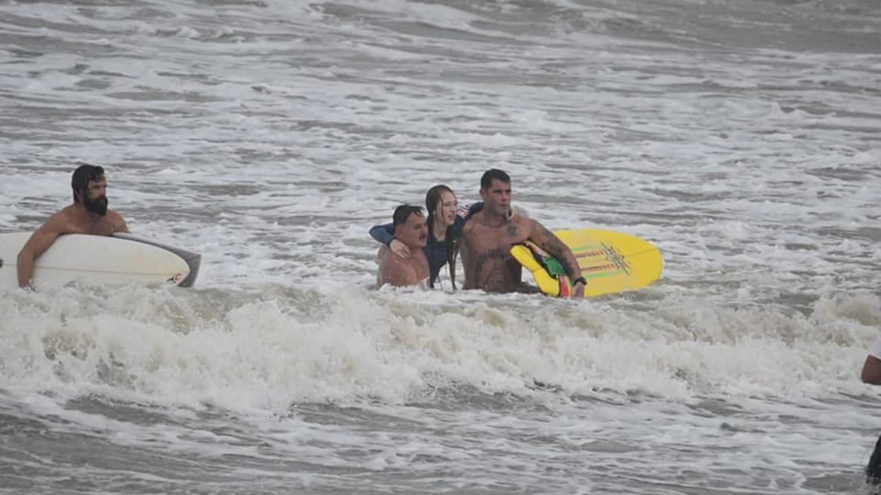 Aunque en el área de Houston no tuvo mayor impacto que precipitaciones, en ciudades como Corpus Christi y Monterrey, México, ha dejado destrozos a su paso.