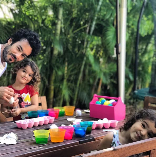 Las dos chiquitas acompañan a sus papis en sus viajes por todo el mundo, como su reciente estancia en Italia.