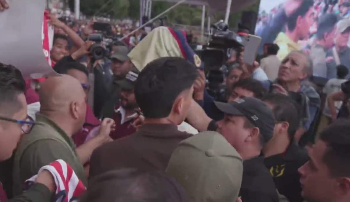 Edson Álvarez desata la locura en su regreso a Tlalnepantla