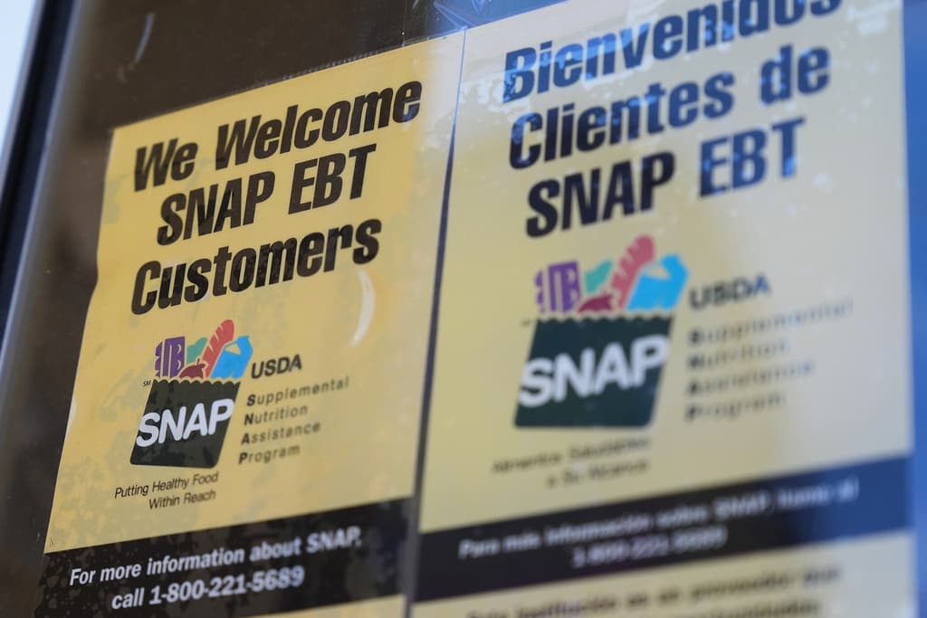 La Reserva Federal de NY observa un alza en las familias que saltan comidas por problemas financieros