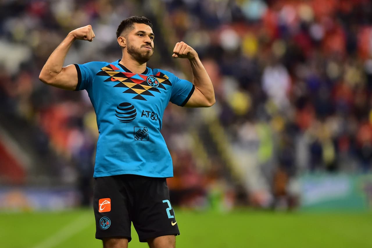 El delantero de las Águilas del América marcó el único gol ante los Tigres de la UANL y sumaron sus primeros tres puntos del torneo.