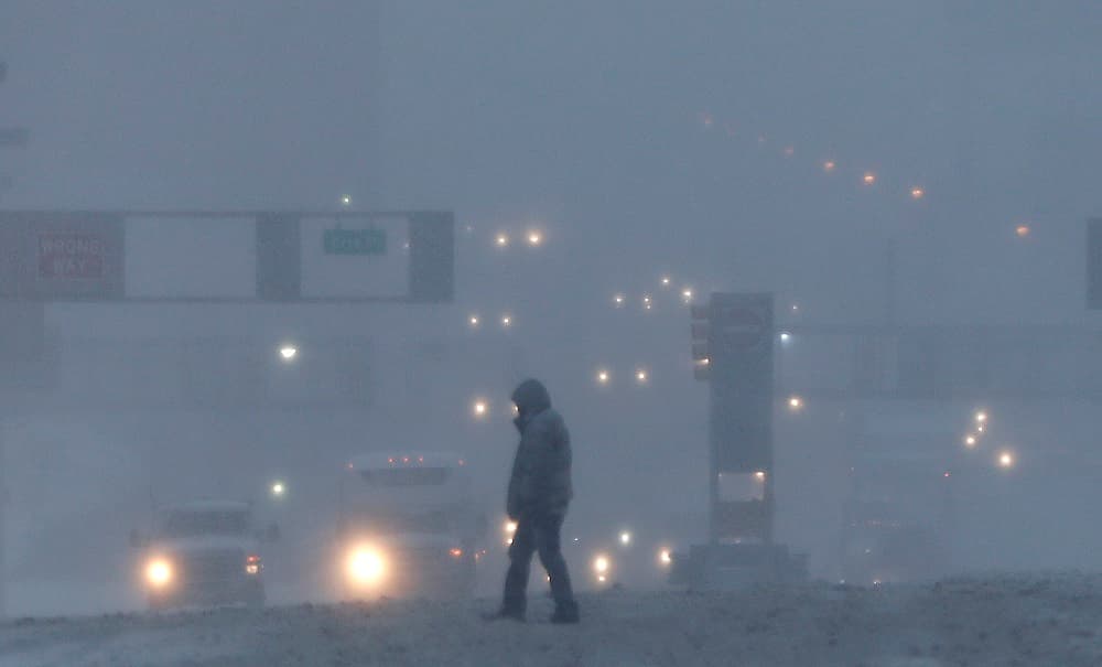 Se espera que a lo largo de este jueves se recojan entre 10 y 18 pulgadas de nieve, acompañada de fuertes vientos y temperaturas muy bajas.