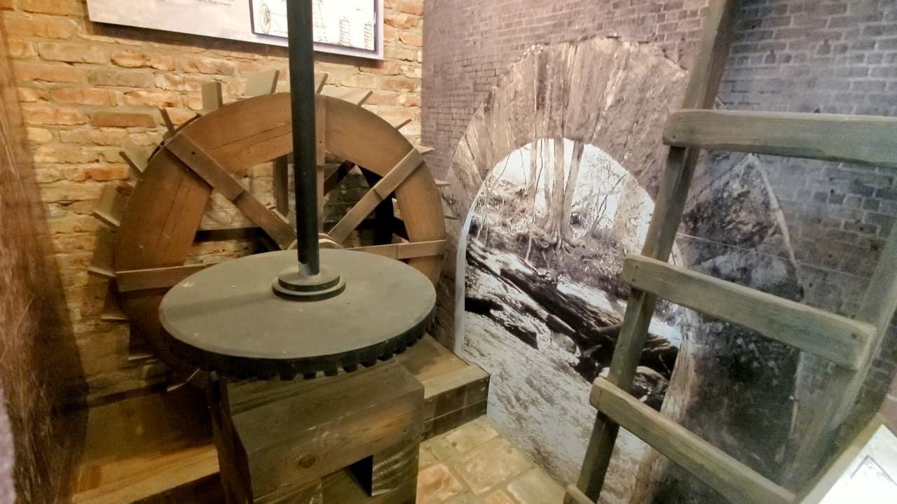 Si quieres conocer más sobre la historia del molino New Manchester, date una vuelta por el centro de visitantes.