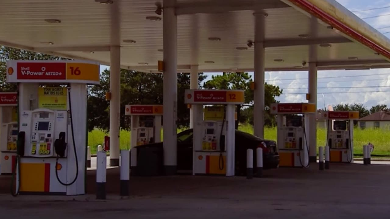 Hasta el momento no se ha dado a conocer más información sobre el o los sospechosos. Ed González, sheriff del condado Harris, solicita ayuda ciudadana con información sobre este caso, las pistas se deben proporcionar llamando al 713-274-9100 o a Crime Stoppers al 713-222-8477.