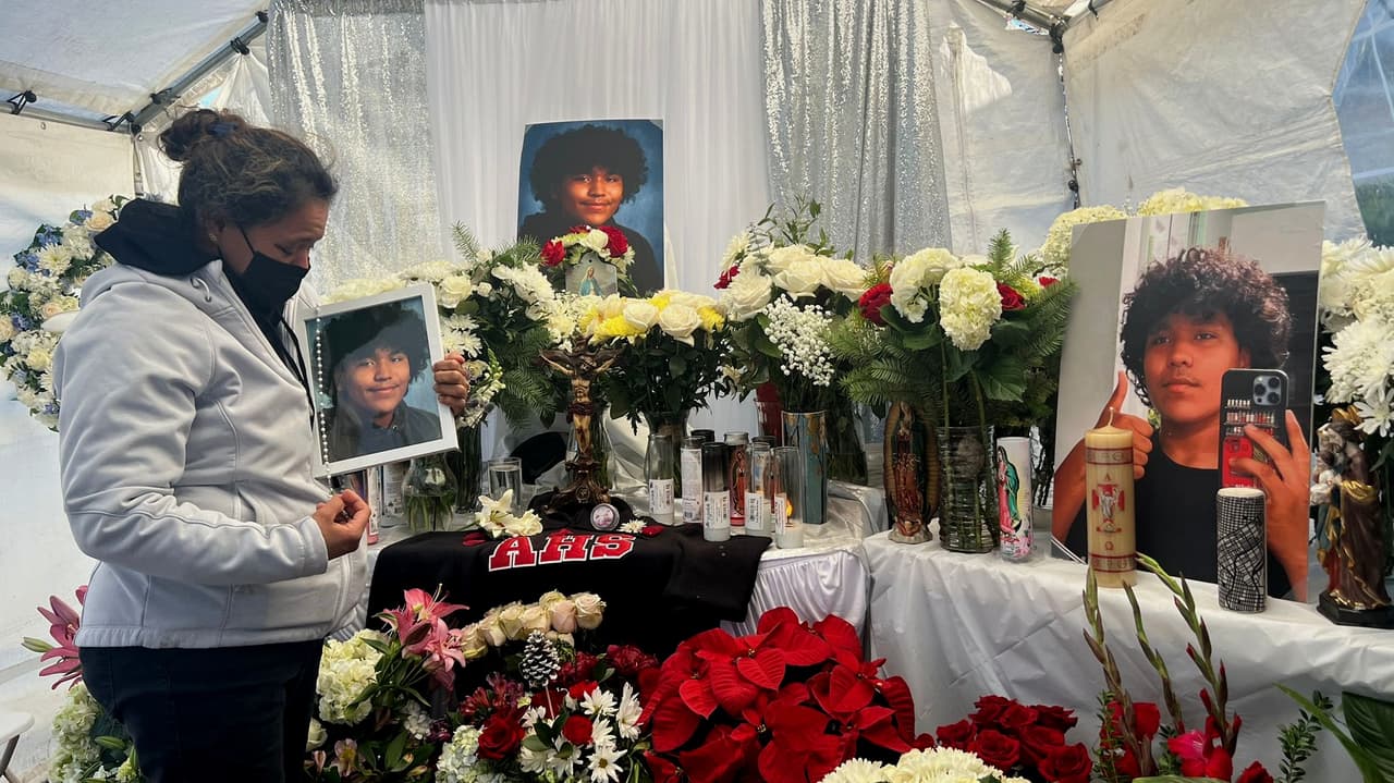 "Nos dijo que quería quitarse la vida": familia latina busca crear conciencia tras la muerte de su hijo de 16 años