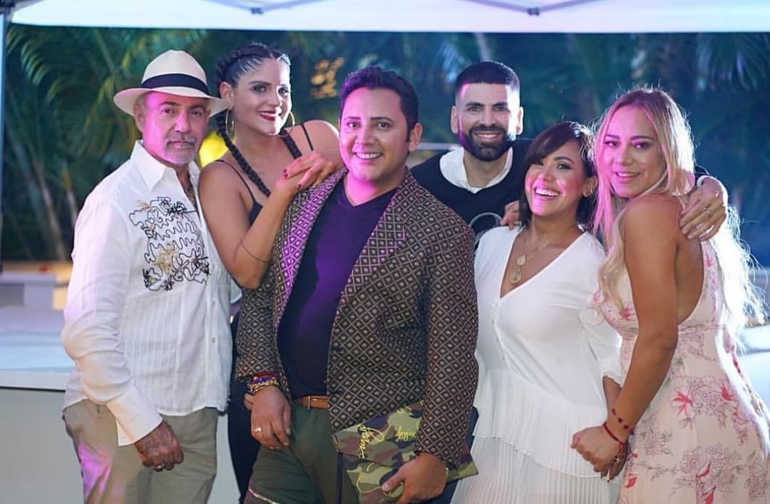 La celebración tan animada que tuvo la conductora fue gracias a las amistades que acudieron dispuestos a hacerla vivir una gran noche.
<br>