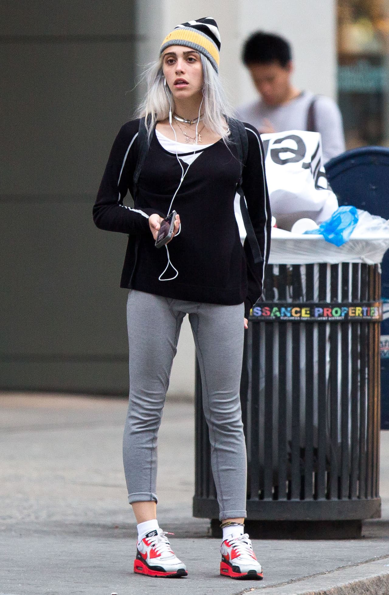 No es la primera vez que nos sorprende con impactantes cambios de look.