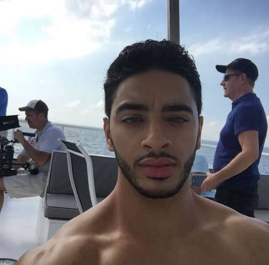 "La Semana de la Moda de Nueva York fue divertida, es gracioso, ya que nunca tuve la intención de entrar en el modelaje", dijo. "Simplemente sucedió... todo sucede por una razón y estoy muy emocionado de ver adonde he llegado".