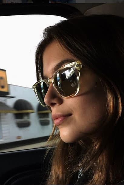 Miren nada más el rostro de Kaia, es idéntico al que su madre tenía hace varios años atrás.