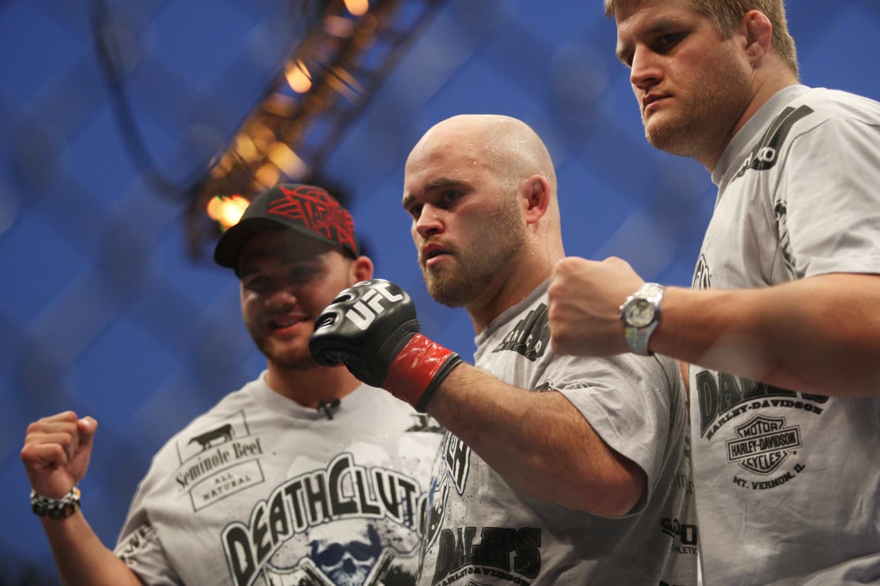 UFC pretende celebrar una función con lleno al 100 por ciento