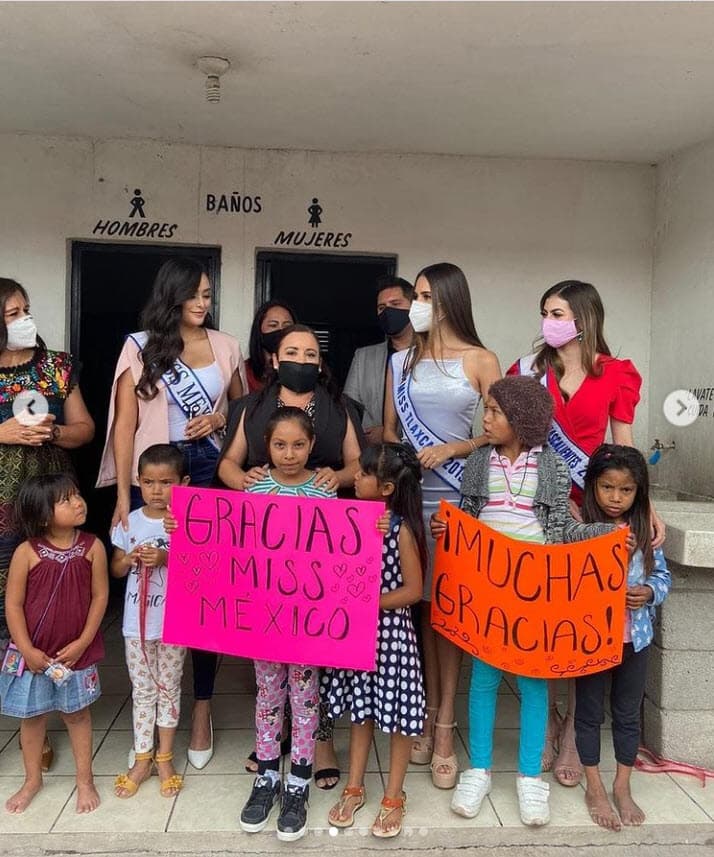 "
<b>Estamos en shock</b>, no podemos creer esta situación, estamos tristes, consternados, con el corazón roto, no podemos decir más", dijo Hernández en entrevista para ese diario mexicano. 
<br>