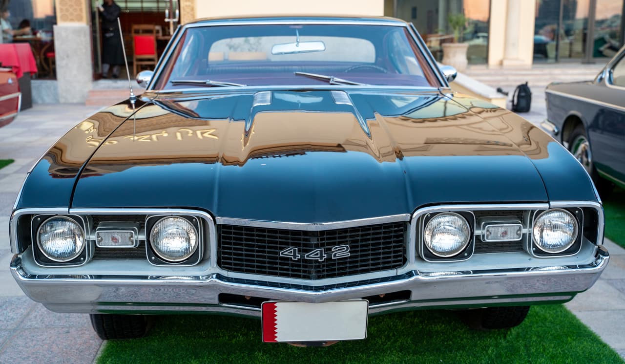 <b>Desde 1978 a 1981: Oldsmobile Cutlass</b>
<br>
<br>
<b>Total: 1,962,040 autos vendidos.</b>
<br>
<br>(1978: 520,279 / 1979: 518,160 / 1980: 469,573 / 1981: 4540188). 
<br>
<br>Durante la mayor parte del siglo XX, las ventas de automóviles en los Estados Unidos fueron lideradas por fabricantes estadounidenses. Sin embargo, desde finales de la década de 1980, comenzaron a imponerse los fabricantes japoneses.
<br>
<br>Esta lista se basa en un estudio realizado por VisualCapitalist, 
<a href="https://www.visualcapitalist.com/best-selling-car-in-america-every-year-since-1978/"><u>e incluye solo la venta de autos compactos no las camionetas o SUV</u></a>.