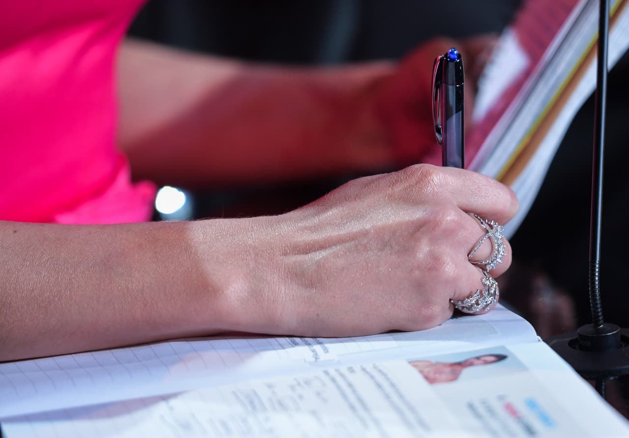 Esta vez llevó anillos Charlie Lapson.