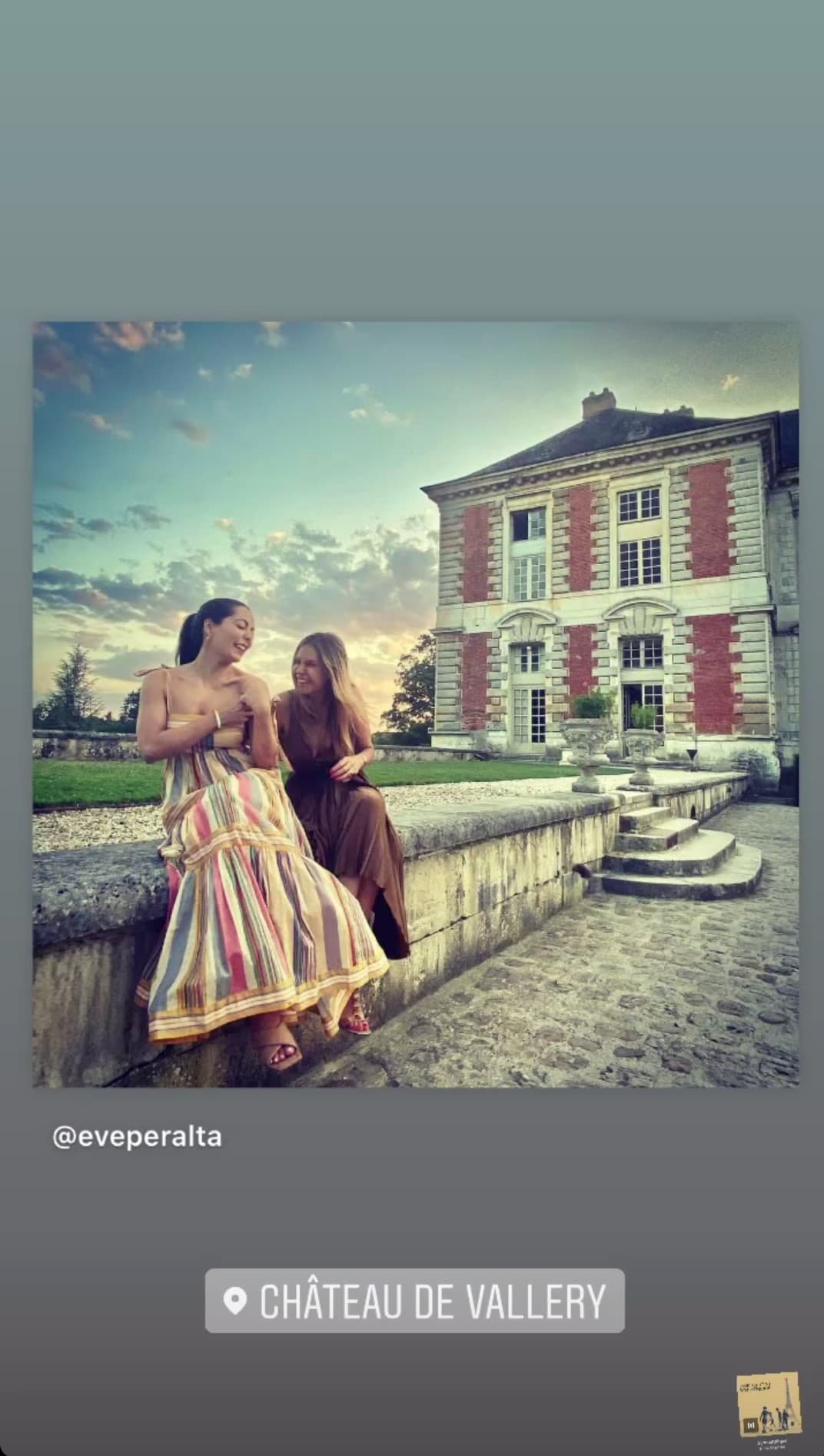 Úrsula Montserrat compartió en sus historias bellas vistas del castillo en el que se llevó a cabo el enlace.