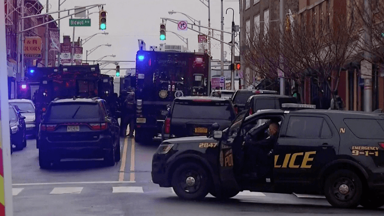 Tiroteo en Jersey City deja múltiples víctimas mortales, entre ellas un policía