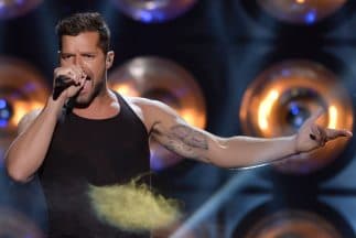 "Demostremos que nuestra raza latina se respeta, no dejemos que un aspirante a político siembre su campaña en el insulto y la humillación".