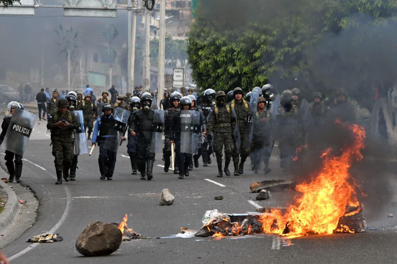 Algunos choques violentos se han presentado también en Puerto Cortés, la principal terminal marítima de Honduras en la costa Atlántica.