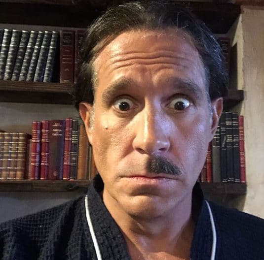 "Son puras especulaciones y aventurarse a un tema total y absolutamente irreal. Estoy bien de salud, estoy fuerte".