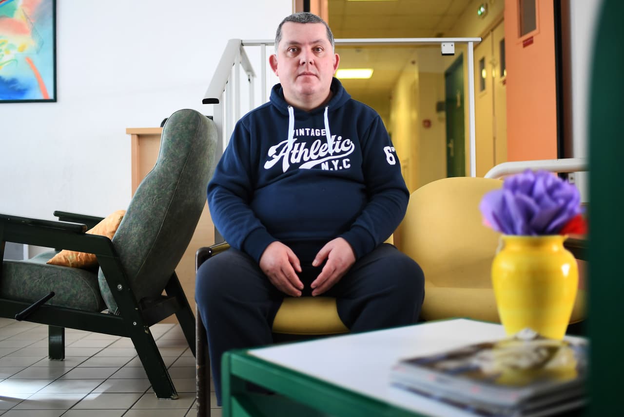 <b>"Estaba demasiado cansado, no podía trabajar</b>, pero me siento bien aquí", 
<a href="https://www.youtube.com/watch?v=POSlvaZSOOU">dice a AFP Jean-Jacques</a> quien, a sus 51 años, es uno de los residentes del lugar.