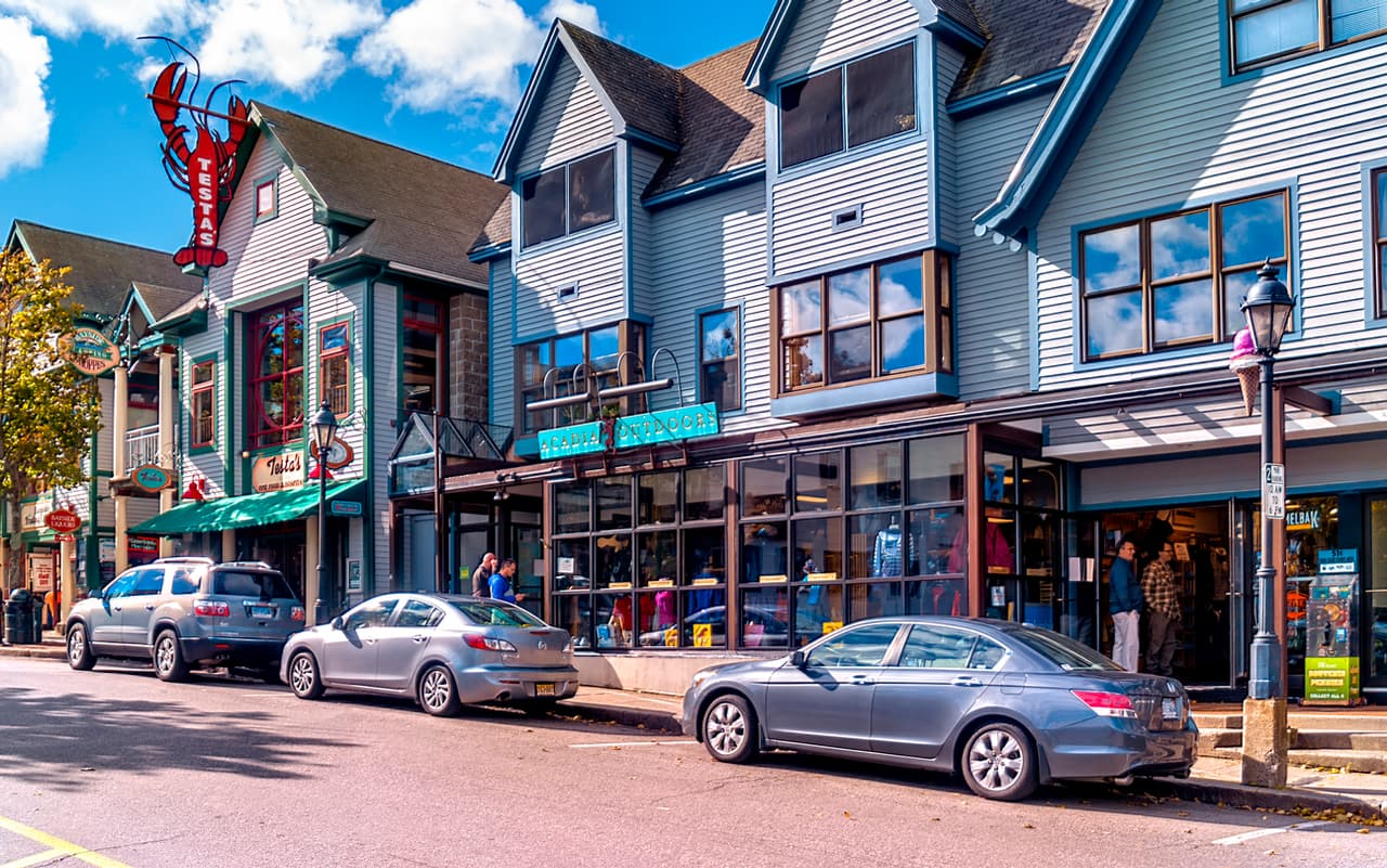 <b>Maine | </b>Precio promedio de la gasolina regular: $5.082
<br>
<br>Precio promedio de la gasolina 'mid-grade': $5.401
<br>
<br>Precio promedio de la gasolina 'premium': $5.708