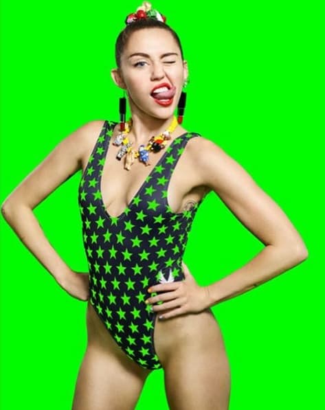 Miley protagonizó un escándalo similar.